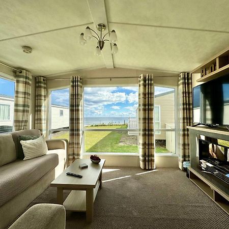 New Sea View Platinum Caravan With Huge Decking นิวคาสเซิล อะพอน ไทน์ ภายนอก รูปภาพ