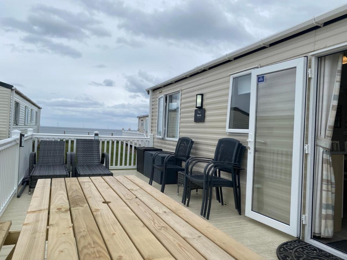 New Sea View Platinum Caravan With Huge Decking นิวคาสเซิล อะพอน ไทน์ ภายนอก รูปภาพ