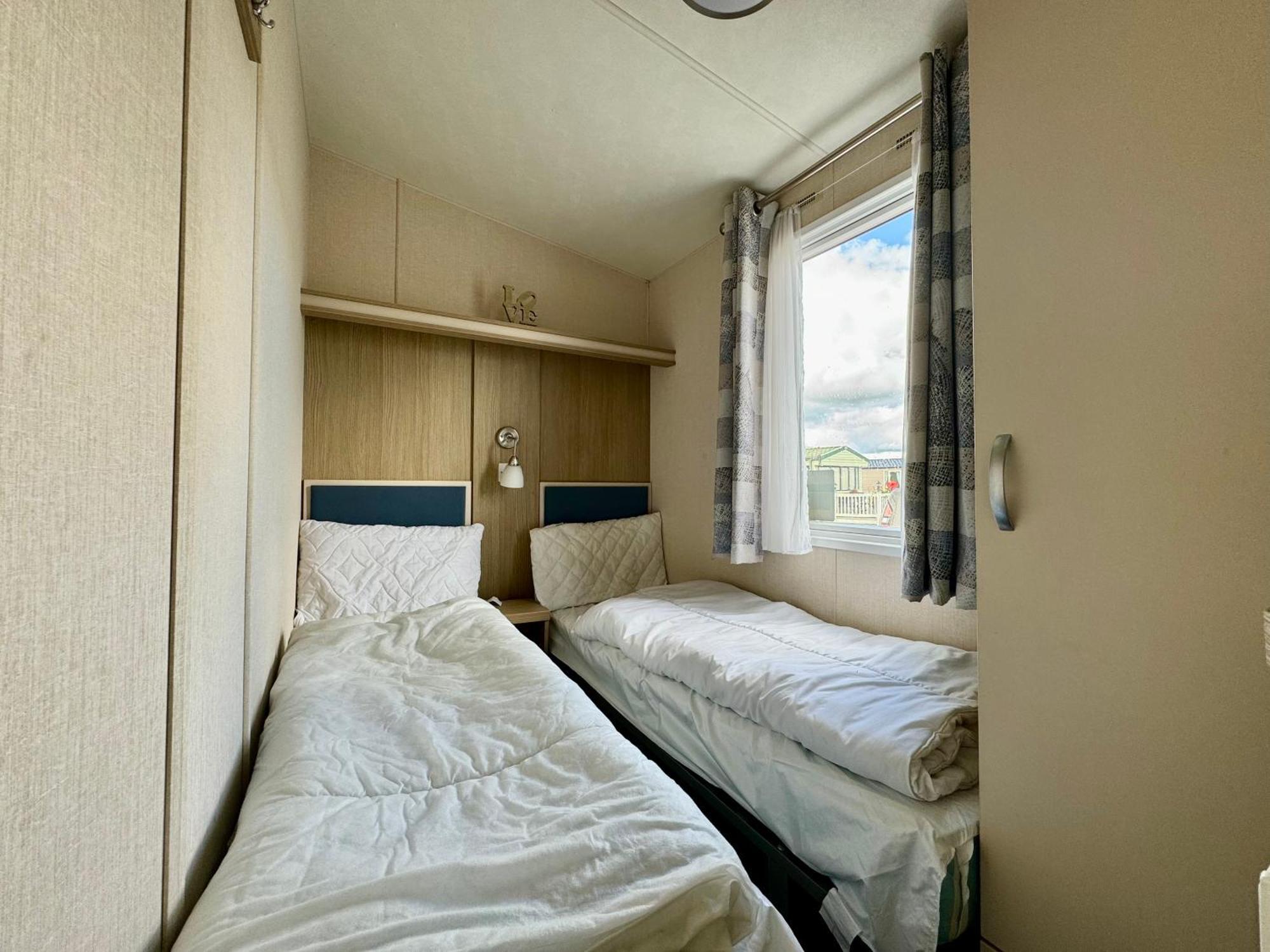 New Sea View Platinum Caravan With Huge Decking นิวคาสเซิล อะพอน ไทน์ ภายนอก รูปภาพ